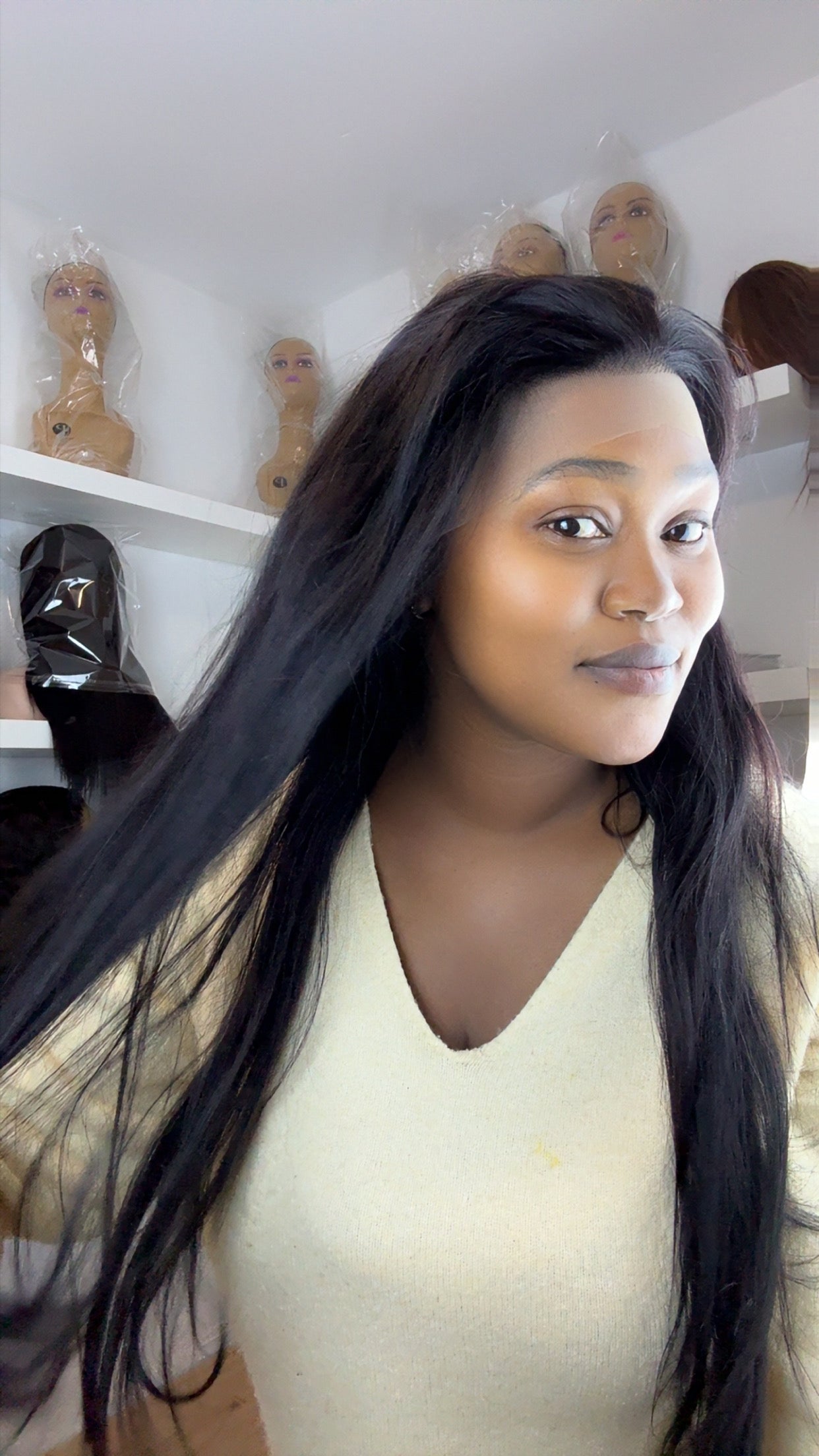 Straight wig unit
